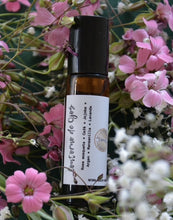 Cargar imagen en el visor de la galería, Contorno de ojos (café  -rosa mosqueta -manzanilla  -lavanda -jojoba). Desinflama bolsas , despigmenta ojeras y ayuda con las líneas de expresión.
